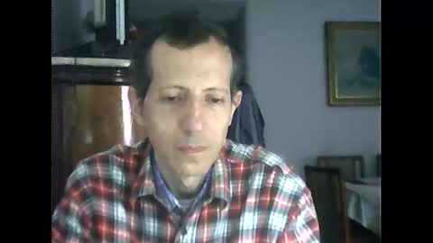 Snapshot of lucianoaxel chatting on 12.08.24 Luciano online show from 12.08.24