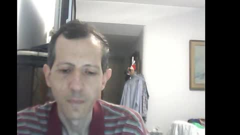 Snapshot of lucianoaxel chatting on 12.21.24 Luciano online show from 12.21.24