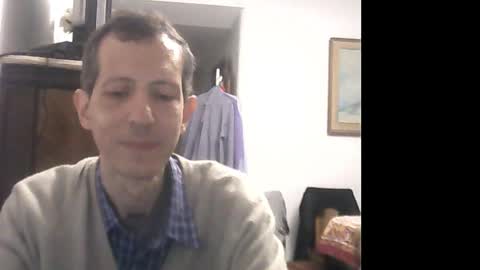 Snapshot of lucianoaxel chatting on 12.29.24 Luciano online show from 12.29.24