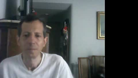 Snapshot of lucianoaxel chatting on 01.11.25 Luciano online show from 01.11.25