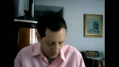Snapshot of lucianoaxel chatting on 09.23.25 Luciano online show from 09.23.25