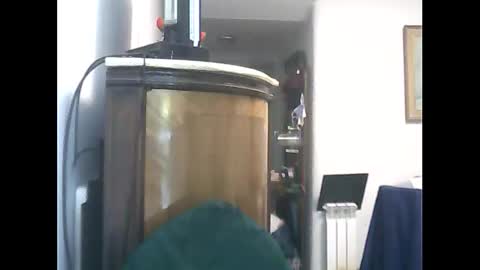 Snapshot of lucianoaxel chatting on 10.07.25 Luciano online show from 10.07.25