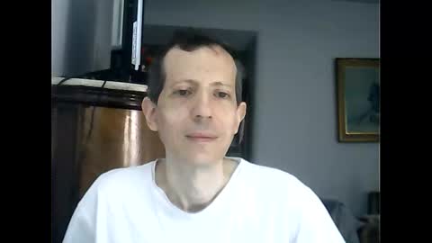 Snapshot of lucianoaxel chatting on 11.11.25 Luciano online show from 11.11.25