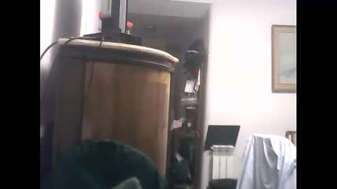 Snapshot of lucianoaxel chatting on 01.05.26 Luciano online show from 01.05.26