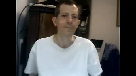 Snapshot of lucianoaxel chatting on 01.17.26 Luciano online show from 01.17.26