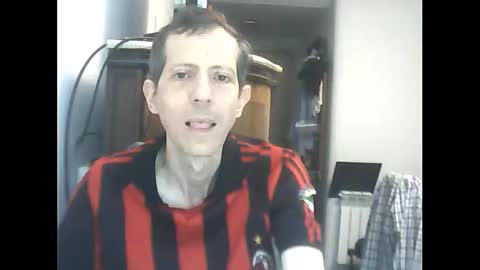 Snapshot of lucianoaxel chatting on 02.14.26 Luciano online show from 02.14.26