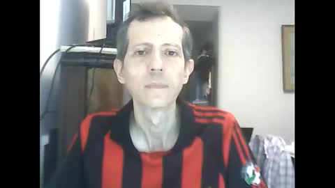 Snapshot of lucianoaxel chatting on 02.17.26 Luciano online show from 02.17.26