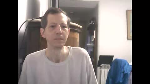 Snapshot of lucianoaxel chatting on 02.20.26 Luciano online show from 02.20.26