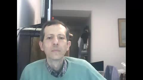 Snapshot of lucianoaxel chatting on 03.25.26 Luciano online show from 03.25.26