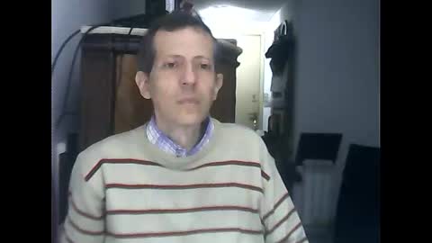 Snapshot of lucianoaxel chatting on 04.05.26 Luciano online show from 04.05.26