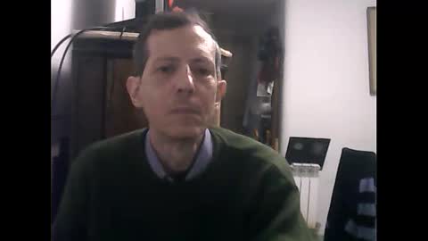 Snapshot of lucianoaxel chatting on 05.16.26 Luciano online show from 05.16.26