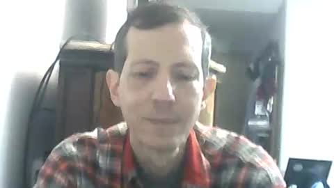 Snapshot of lucianoaxel chatting on 05.26.26 Luciano online show from 05.26.26