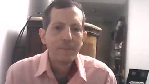 Snapshot of lucianoaxel chatting on 05.30.26 Luciano online show from 05.30.26