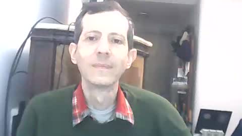 Snapshot of lucianoaxel chatting on 06.01.26 Luciano online show from 06.01.26