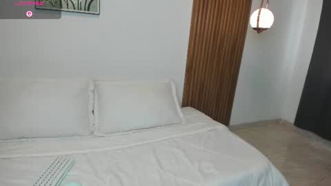 luciasmithh online show from 07.28.26