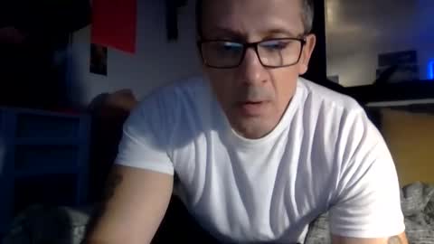 Snapshot of lucidsylense chatting on 05.17.26 lucidsylense online show from 05.17.26