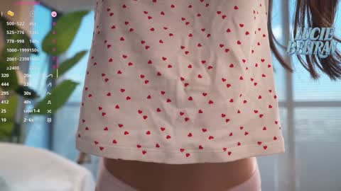 Snapshot of lucie_beltran chatting on 03.23.26 Next stream start at 1500hs GTM-3 online show from 03.23.26