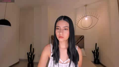 Lucie Martin online show from 04.21.26