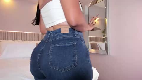 lucie online show from 02.16.26