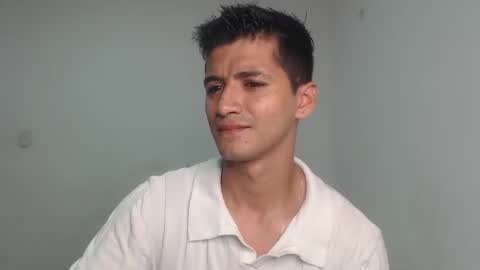 Snapshot of lucifferr_ chatting on 01.21.25 leonel online show from 01.21.25