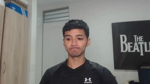 Snapshot of lucifferr_ chatting on 02.10.25 leonel online show from 02.10.25