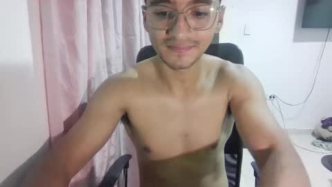 Snapshot of lucifferr_ chatting on 02.03.26 leonel online show from 02.03.26