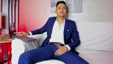 Leo online show from 02.11.25