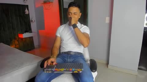 Leo online show from 11.12.25