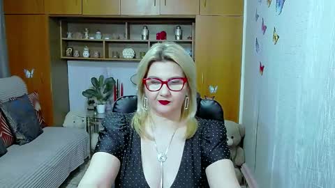 Lucille Fenly online show from 03.11.26