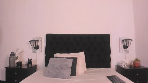 Snapshot of lucio__fox chatting on 09.22.25 Lucio online show from 09.22.25