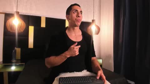 Lucio online show from 04.21.26