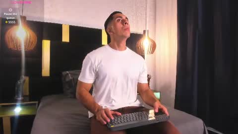 Snapshot of lucio__fox chatting on 06.30.26 Lucio online show from 06.30.26