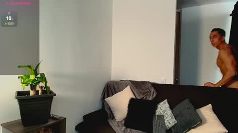 Snapshot of lucio__fox chatting on 07.24.26 Lucio online show from 07.24.26