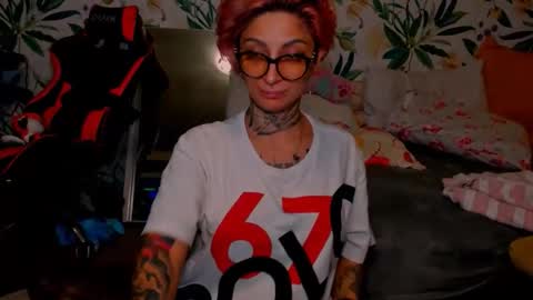 Snapshot of lucky_denizz chatting on 12.13.25 lucky_denizz online show from 12.13.25