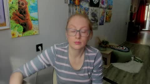 lucky_licky20 online show from 04.04.26