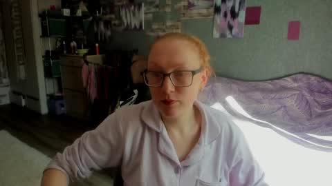 lucky_licky20 online show from 05.11.26