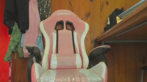 Luca  Lucky    online show from 04.22.26