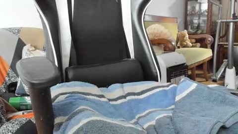 Snapshot of luckydrakex chatting on 11.17.25 Lucky online show from 11.17.25