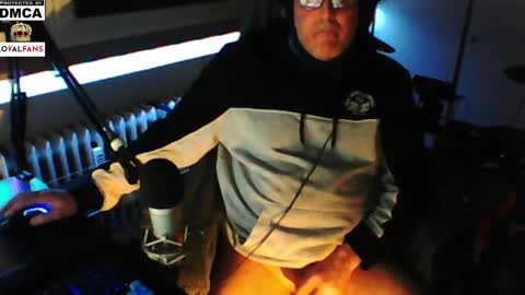 Snapshot of luckyfreak1 chatting on 01.16.25 call me Stefan online show from 01.16.25