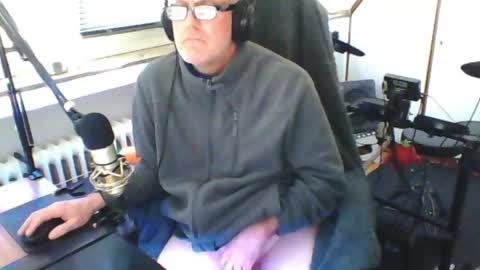       call me  Stefan online show from 04.25.26