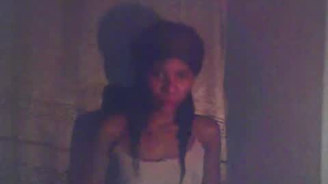 Snapshot of luckymadequeen chatting on 09.19.25 Gloria online show from 09.19.25