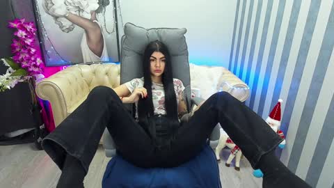 Monika online show from 01.18.25