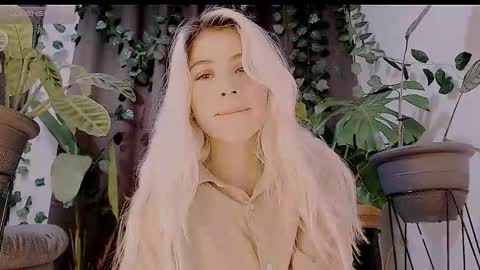 Snapshot of luckysapphire777 chatting on 10.26.25 luckysapphire777 online show from 10.26.25