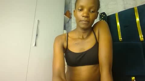 Snapshot of luckyy003 chatting on 09.25.25 brielle online show from 09.25.25