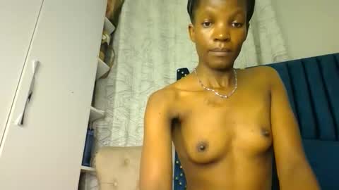 Snapshot of luckyy003 chatting on 10.21.25 brielle online show from 10.21.25