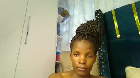 Snapshot of luckyy003 chatting on 11.11.25 brielle online show from 11.11.25