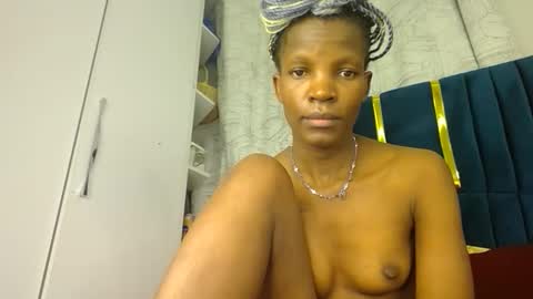 Snapshot of luckyy003 chatting on 11.30.25 brielle online show from 11.30.25