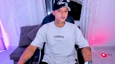 Snapshot of luckyy_boy_ chatting on 04.02.26 Lucky online show from 04.02.26