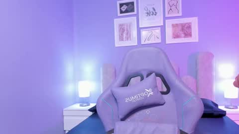 Lu online show from 09.26.25