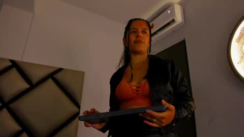   online show from 05.02.26